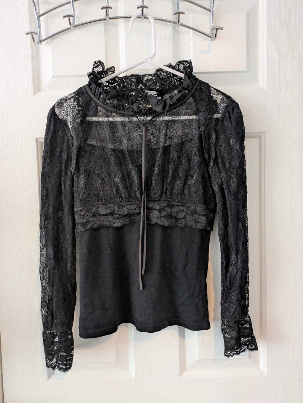 Black Lace-Detail Long Sleeve Top